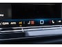 Volkswagen T-Roc 1.5 eTSI 150pk DSG R-Line First Edition | Trekhaak | Matrix LED | 19" Velgen