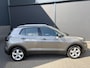 Volkswagen T-Cross 1.0 TSI Style Airco - Parkeersensoren - Navigatie - Licht metalen velgen 17 inch - Dodehoek detector - Dakrails - Bluetooth - Cruise control - Led verlichting - Radio - Start/stop systeem - Stuur multifunc - Elektrische ramen