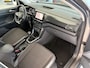Volkswagen T-Cross 1.0 TSI Style Airco - Parkeersensoren - Navigatie - Licht metalen velgen 17 inch - Dodehoek detector - Dakrails - Bluetooth - Cruise control - Led verlichting - Radio - Start/stop systeem - Stuur multifunc - Elektrische ramen