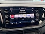 Volkswagen T-Cross 1.0 TSI Style Airco - Parkeersensoren - Navigatie - Licht metalen velgen 17 inch - Dodehoek detector - Dakrails - Bluetooth - Cruise control - Led verlichting - Radio - Start/stop systeem - Stuur multifunc - Elektrische ramen
