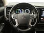 Mitsubishi Outlander 2.4 PHEV Pure+ - RIJKLAARPRIJS - All Seasonbanden - Achteruitrijcamera - Adaptive Cruise Control - Stoel- en Stuurverwarming!