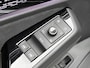 Volkswagen ID.7 Pro Business 77 kWh 286 PK | IQ Lights | Elektrische achterklep | Apple Carplay draadloos | 360 Camera | Head-up display | Stoelverwarming | Stuurverwarming | Navigatie | Android Auto draadloos | Memory stoelen | Ruiten getint |