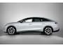 Volkswagen ID.7 Pro Business 77 kWh 286 PK | IQ Lights | Elektrische achterklep | Apple Carplay draadloos | 360 Camera | Head-up display | Stoelverwarming | Stuurverwarming | Navigatie | Android Auto draadloos | Memory stoelen | Ruiten getint |