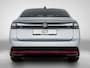 Volkswagen ID.7 Pro Business 77 kWh 286 PK | IQ Lights | Elektrische achterklep | Apple Carplay draadloos | 360 Camera | Head-up display | Stoelverwarming | Stuurverwarming | Navigatie | Android Auto draadloos | Memory stoelen | Ruiten getint |