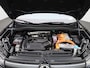Volkswagen Tiguan 1.5 eHybrid Elegance | 204 PK | EM | Ergo Active Stoelen | Panorama Schuif/Kantel dak | Trekhaak | Parkeercamera | Stoel en Stuurwielverwarming | Achterbankverwarming