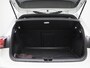 Volkswagen Golf 1.5 eTSI R-Line Edition | 116 PK | Demo | Automaat | Navigatie | Draadloze Apple Carplay | Adaptieve cruise control | Climate control | Stuur- en Stoelverwarming | Achteruitrij Camera | Park Assist | Sfeerverlichting | Keyless | Dodehoek sensoren | Black style Pakket |