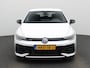 Volkswagen Golf 1.5 eTSI R-Line Edition | 116 PK | Demo | Automaat | Navigatie | Draadloze Apple Carplay | Adaptieve cruise control | Climate control | Stuur- en Stoelverwarming | Achteruitrij Camera | Park Assist | Sfeerverlichting | Keyless | Dodehoek sensoren | Black style Pakket |