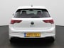 Volkswagen Golf 1.5 eTSI R-Line Edition | 116 PK | Demo | Automaat | Navigatie | Draadloze Apple Carplay | Adaptieve cruise control | Climate control | Stuur- en Stoelverwarming | Achteruitrij Camera | Park Assist | Sfeerverlichting | Keyless | Dodehoek sensoren | Black style Pakket |