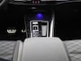 Volkswagen Golf 1.5 eTSI R-Line Edition | 116 PK | Demo | Automaat | Navigatie | Draadloze Apple Carplay | Adaptieve cruise control | Climate control | Stuur- en Stoelverwarming | Achteruitrij Camera | Park Assist | Sfeerverlichting | Keyless | Dodehoek sensoren | Black style Pakket |