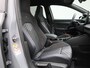 Volkswagen Golf Variant 1.5 eTSI R-Line Edition 116 PK Automaat | Demo | Apple Carplay draadloos | 360 Camera | Navigatie | Digital cockpit | Android Auto draadloos | Dodehoek sensoren | Elektrische achterklep | Black style | 18" Lichtmetalen velgen | Sportstoelen | Keyless access |