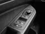 Volkswagen Golf Variant 1.5 eTSI R-Line Edition 116 PK Automaat | Demo | Apple Carplay draadloos | 360 Camera | Navigatie | Digital cockpit | Android Auto draadloos | Dodehoek sensoren | Elektrische achterklep | Black style | 18" Lichtmetalen velgen | Sportstoelen | Keyless access |