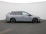 Volkswagen Golf Variant 1.5 eTSI R-Line Edition 116 PK Automaat | Demo | Apple Carplay draadloos | 360 Camera | Navigatie | Digital cockpit | Android Auto draadloos | Dodehoek sensoren | Elektrische achterklep | Black style | 18" Lichtmetalen velgen | Sportstoelen | Keyless access |