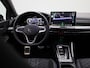 Volkswagen Golf Variant 1.5 eTSI R-Line Edition 116 PK Automaat | Demo | Apple Carplay draadloos | 360 Camera | Navigatie | Digital cockpit | Android Auto draadloos | Dodehoek sensoren | Elektrische achterklep | Black style | 18" Lichtmetalen velgen | Sportstoelen | Keyless access |