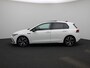 Volkswagen Golf 1.5 eTSI R-Line Business 150 PK | Automaat | Panoramisch Schuif - Kanteldak | Navigatie | Digital Cockpit pro | Keyless | Stoelverwarming | Ledachterlichten met dynamisch knipperlicht | Achteruitrijcamera | Design Pakket Exterieur 'Black Style'