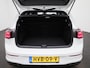 Volkswagen Golf 1.5 eTSI R-Line Business 150 PK | Automaat | Panoramisch Schuif - Kanteldak | Navigatie | Digital Cockpit pro | Keyless | Stoelverwarming | Ledachterlichten met dynamisch knipperlicht | Achteruitrijcamera | Design Pakket Exterieur 'Black Style'