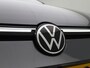 Volkswagen Golf Variant 1.5 eTSI R-Line Business | EM | Automaat | Navigatie | Carplay | Climatronic (Automatische Airco) | Digital Cockpit | Parkeercamera | Elektrische Achterklep