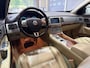 Jaguar XF 3.0D V6 Premium Luxury | Schuif/Kanteldak | Keyless | Stoel+Stuurverwarming | Memory | 19 Inch