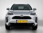 Toyota Yaris Cross 1.5 Hybrid 115 Dynamic Comfort Pack | BTW voertuig | Dodehoek detectie | Stuur+stoelverwarming | Parkeersensoren Voor+Achter | Draadloze telefoonlader |