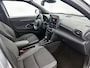 Toyota Yaris Cross 1.5 Hybrid 115 Dynamic Comfort Pack | BTW voertuig | Dodehoek detectie | Stuur+stoelverwarming | Parkeersensoren Voor+Achter | Draadloze telefoonlader |