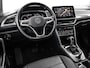 Volkswagen T-Roc 1.5 TSI 150pk DSG Style · Panoramadak · Camera · P-Sensoren · Apple/Android Car Play · Navigatie · 18'' Inch · Garantie t/m 02-11-2027 of 40.000km