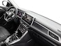 Volkswagen T-Roc 1.5 TSI 150pk DSG Style · Panoramadak · Camera · P-Sensoren · Apple/Android Car Play · Navigatie · 18'' Inch · Garantie t/m 02-11-2027 of 40.000km