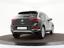 Volkswagen T-Roc 1.5 TSI 150pk DSG Style · Panoramadak · Camera · P-Sensoren · Apple/Android Car Play · Navigatie · 18'' Inch · Garantie t/m 02-11-2027 of 40.000km