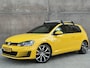 Volkswagen Golf 2.0 TSI GTI Performance | Ginster Yellow | Panoramadak | Dynaudio | Camera | Keyless Go | Volledig historie |