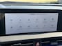 Kia EV6 GT AWD 77.4 kWh 585 pk / SOH 100% /Fabrieksgarantie tot 4-2031 / Dealer onderhouden / Meridian Audio / Warmtepomp / Camera 360° / Navi / Apple Carplay Android / 21" LM wielen / HUD / Sport & Kuipstoelen / CCS Snelladen / Elektr. Achterklep / Stoel Verwarming / Stuurwiel Verwarming / Achterbank Verwarming / DAB /