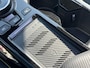 Kia EV6 GT AWD 77.4 kWh 585 pk / SOH 100% /Fabrieksgarantie tot 4-2031 / Dealer onderhouden / Meridian Audio / Warmtepomp / Camera 360° / Navi / Apple Carplay Android / 21" LM wielen / HUD / Sport & Kuipstoelen / CCS Snelladen / Elektr. Achterklep / Stoel Verwarming / Stuurwiel Verwarming / Achterbank Verwarming / DAB /