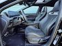 Kia EV6 GT AWD 77.4 kWh 585 pk / SOH 100% /Fabrieksgarantie tot 4-2031 / Dealer onderhouden / Meridian Audio / Elektrisch Glazen- Schuif- en Kanteldak / Warmtepomp / Camera 360° / Navi / Apple Carplay Android / 21" LM wielen / HUD / Sport & Kuipstoelen / CCS Snelladen / Elektr. Achterklep / Stoel Verwarming / Stuurwiel Verwarming / Achterbank Verwarming / DAB /