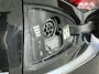 Kia EV6 GT AWD 77.4 kWh 585 pk / SOH 100% /Fabrieksgarantie tot 4-2031 / Dealer onderhouden / Meridian Audio / Elektrisch Glazen- Schuif- en Kanteldak / Warmtepomp / Camera 360° / Navi / Apple Carplay Android / 21" LM wielen / HUD / Sport & Kuipstoelen / CCS Snelladen / Elektr. Achterklep / Stoel Verwarming / Stuurwiel Verwarming / Achterbank Verwarming / DAB /