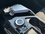 Kia EV6 GT AWD 77.4 kWh 585 pk / SOH 100% /Fabrieksgarantie tot 4-2031 / Dealer onderhouden / Meridian Audio / Warmtepomp / Camera 360° / Navi / Apple Carplay Android / 21" LM wielen / HUD / Sport & Kuipstoelen / CCS Snelladen / Elektr. Achterklep / Stoel Verwarming / Stuurwiel Verwarming / Achterbank Verwarming / DAB /