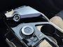 Kia EV6 GT AWD 77.4 kWh 585 pk / SOH 100% /Fabrieksgarantie tot 4-2031 / Dealer onderhouden / Meridian Audio / Elektrisch Glazen- Schuif- en Kanteldak / Warmtepomp / Camera 360° / Navi / Apple Carplay Android / 21" LM wielen / HUD / Sport & Kuipstoelen / CCS Snelladen / Elektr. Achterklep / Stoel Verwarming / Stuurwiel Verwarming / Achterbank Verwarming / DAB /