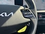 Kia EV6 GT AWD 77.4 kWh 585 pk / SOH 100% /Fabrieksgarantie tot 4-2031 / Dealer onderhouden / Meridian Audio / Warmtepomp / Camera 360° / Navi / Apple Carplay Android / 21" LM wielen / HUD / Sport & Kuipstoelen / CCS Snelladen / Elektr. Achterklep / Stoel Verwarming / Stuurwiel Verwarming / Achterbank Verwarming / DAB /
