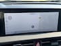 Kia EV6 GT AWD 77.4 kWh 585 pk / SOH 100% /Fabrieksgarantie tot 4-2031 / Dealer onderhouden / Meridian Audio / Warmtepomp / Camera 360° / Navi / Apple Carplay Android / 21" LM wielen / HUD / Sport & Kuipstoelen / CCS Snelladen / Elektr. Achterklep / Stoel Verwarming / Stuurwiel Verwarming / Achterbank Verwarming / DAB /