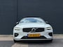 Volvo V60 2.0 T4 R-Design | Trekhaak | CarPlay | Stoelverw. | Memory | Distributieriem is vervangen