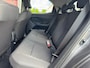 Toyota Yaris 1.5 Hybrid 115 Dynamic Comfort Pack|Parkeersensoren|Camera|Apple CarPlay/Android Auto|Dodehoeksensor|Stoelverw.