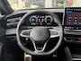 Volkswagen Tiguan 1.5 eHybrid R-Line | Trekhaak | IQ LED | Sportstoelen | Massage | Apple CarPlay/Android Auto | 360 Camera | Black Pack | HUD | 5 Jaar garantie* | Discover Pro Max | Winterpack | DAB | Adaptieve Cruise Control |