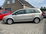 Opel Zafira 2.2 Temptation 7 persoon | airco | trekhaak | cruise | nieuwe apk !