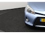 Toyota Yaris 1.5 Full Hybrid Dynamic | Leder-Stof bekleding| Climate control | Cruise control | Lage km stand |