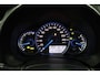 Toyota Yaris 1.5 Full Hybrid Dynamic | Leder-Stof bekleding| Climate control | Cruise control | Lage km stand |