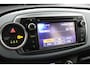 Toyota Yaris 1.5 Full Hybrid Dynamic | Leder-Stof bekleding| Climate control | Cruise control | Lage km stand |