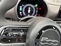 Fiat 500 Giorgio Armani Edition 42 kWh Achteruitrijcamera - Airco - Apple carplay - Navigatie - Parkeersensoren - Draadloze telefoonlader - Panoramadak - Stoelverwarming - Licht metalen velgen 17 inch - Led verlichting Bluetooth - dodehoek detector - Elektrische ramen - Extra getint glas achter - Keyless start - lederen bekleding - Stuur multifunctioneel