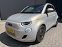Fiat 500 Giorgio Armani Edition 42 kWh Achteruitrijcamera - Airco - Apple carplay - Navigatie - Parkeersensoren - Draadloze telefoonlader - Panoramadak - Stoelverwarming - Licht metalen velgen 17 inch - Led verlichting Bluetooth - dodehoek detector - Elektrische ramen - Extra getint glas achter - Keyless start - lederen bekleding - Stuur multifunctioneel