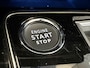 Peugeot 5008 Benzine 130 Pk ** Automaat ** Luxe GT * 7-Persoons * * Adaptive Cruise Control * Navigatie af fabriek + Apple Carplay / Android Auto * Stoelverwarming * 1/2 Lederen interieur * Achteruitrij Camera * Climate Control * Full Led Verlichting * Dod Vingerhoets; Vierde Generatie Eersteklas Service. Al meer dan 100 jaar een begrip in de Brabantse Kempen