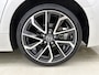 Toyota Corolla Touring Sports 2.0 Hybrid Business Sport Intro | NL auto | Full Option | JBL | Head-Up Display | dodehoek detectie | Parkeersensoren voor+achter Met assistent | Elektrische achterklep |