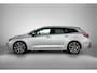 Toyota Corolla Touring Sports 2.0 Hybrid Business Sport Intro | NL auto | Full Option | JBL | Head-Up Display | dodehoek detectie | Parkeersensoren voor+achter Met assistent | Elektrische achterklep |