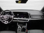 Kia Sportage 1.6 T-GDi Hybrid Dark Edition | Stuur-/stoelverwarming v+a | Camera | Elek. stoelverstelling | 18" LM | Cruise adapt. | Navi | Clima | Half leer/suède |