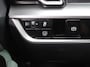Kia Sportage 1.6 T-GDi Hybrid Dark Edition | Stuur-/stoelverwarming v+a | Camera | Elek. stoelverstelling | 18" LM | Cruise adapt. | Navi | Clima | Half leer/suède |