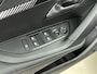 Peugeot 2008 SUV 100pk Allure | Navigatie | Parkeersensoren | Volledig Digitaal instrumentenpaneel | Draadloos Carplay